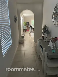 Room for rent in New Smyrna Beach, FL $1200, house