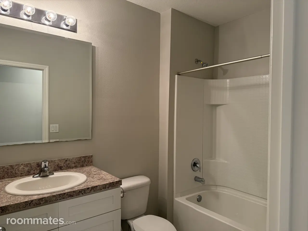 Profile photo 6 of 7