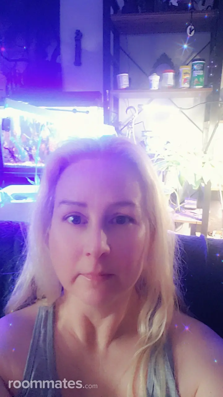 Profile photo 4 of 4