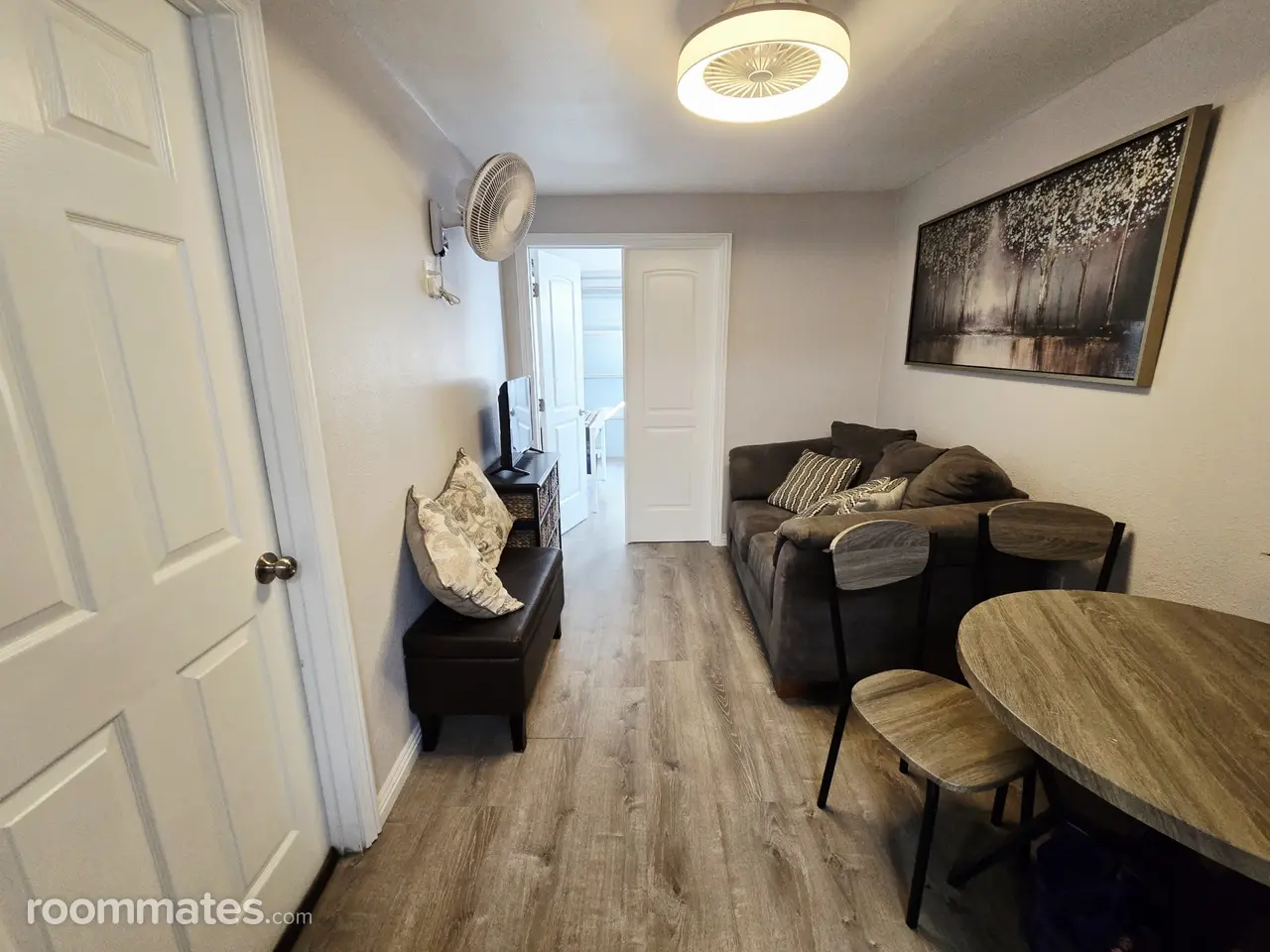 Profile photo 3 of 11