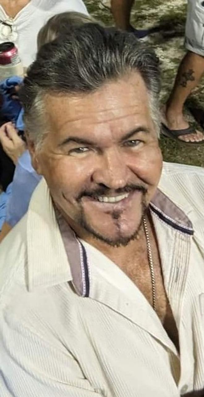 Profile photo 9 of 9