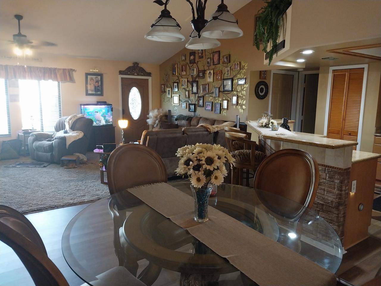 Profile photo 6 of 9