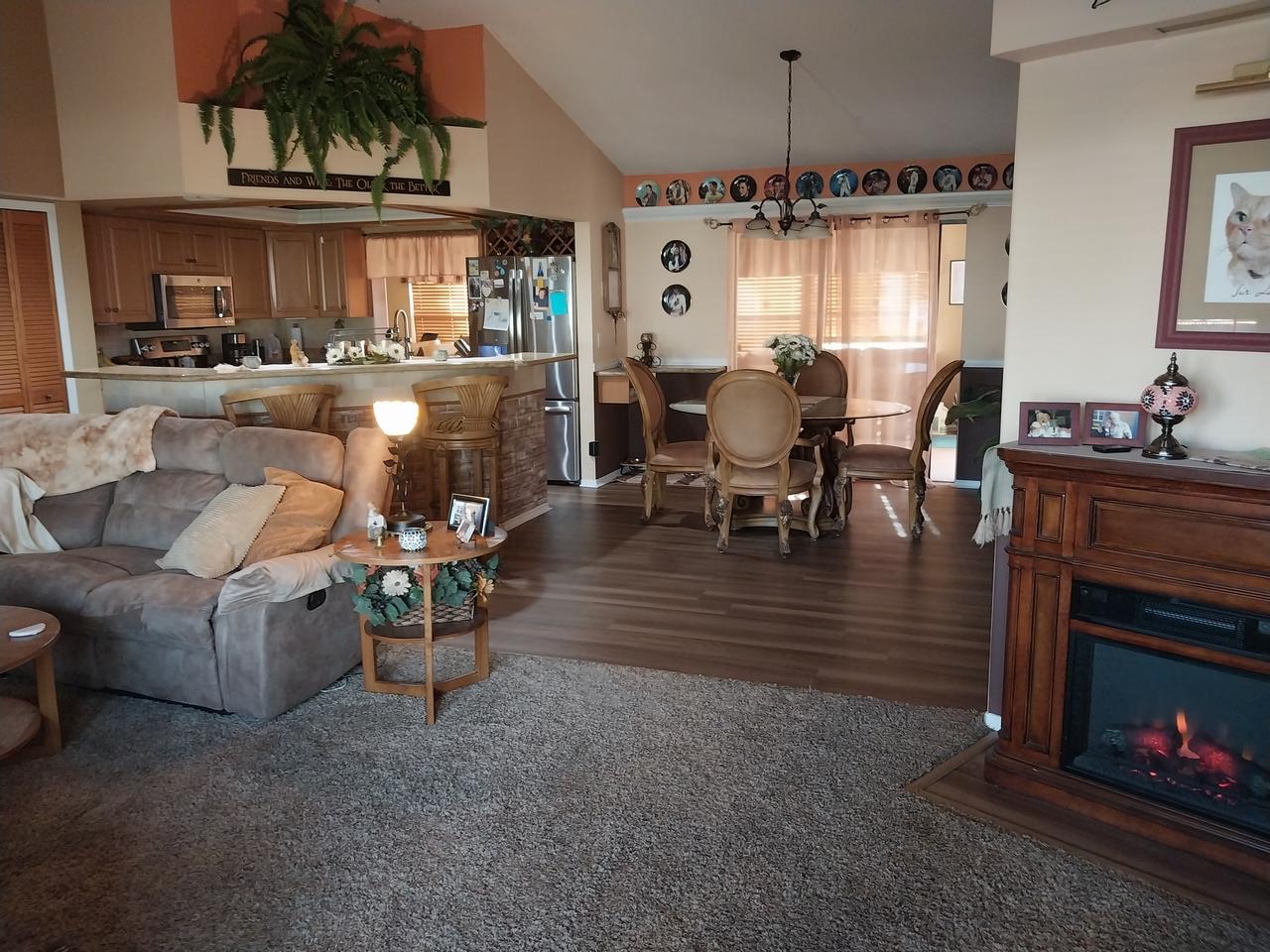 Profile photo 8 of 9