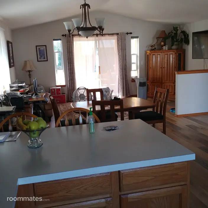 Room for rent in Vancouver, WA $850, house