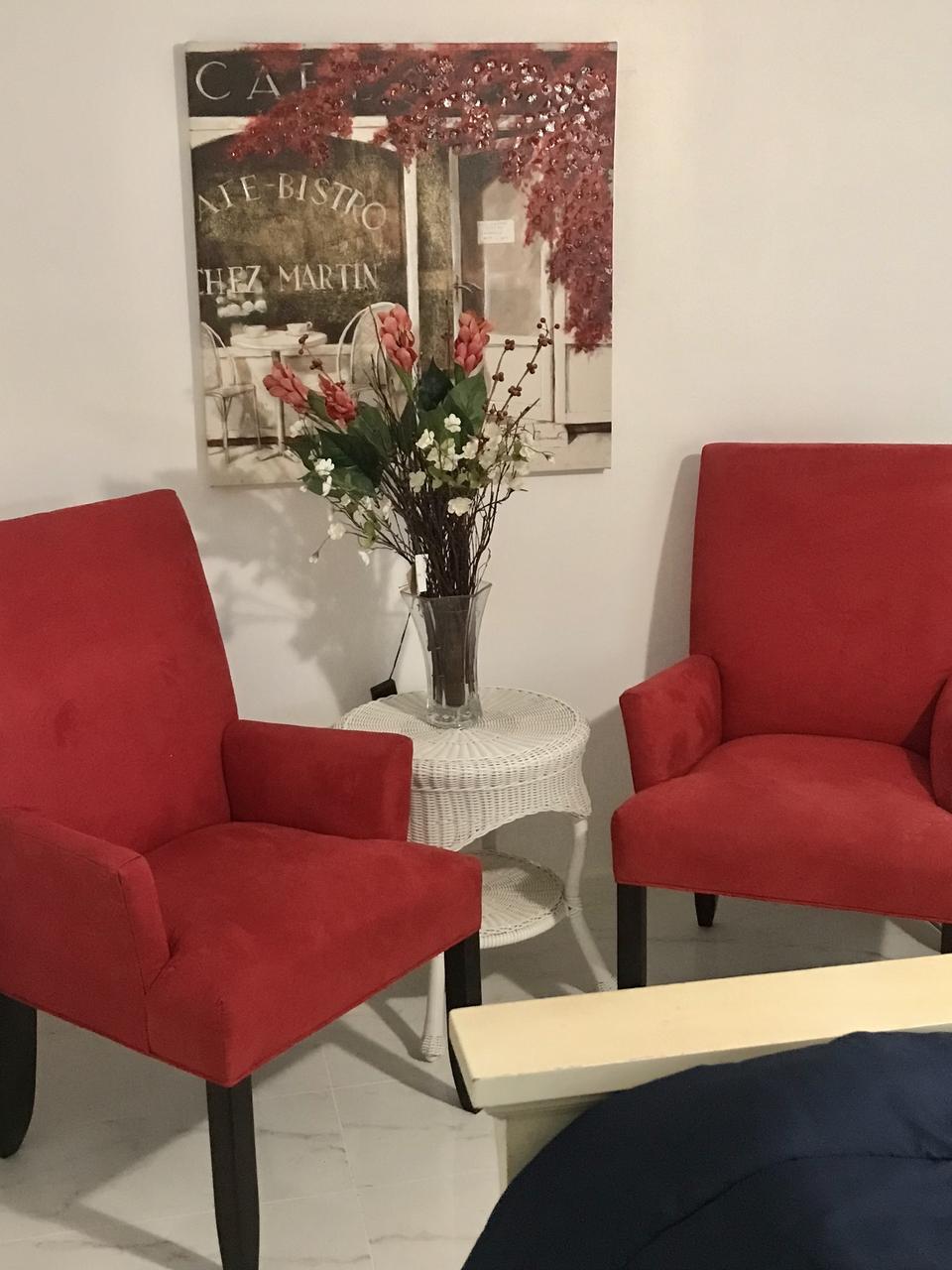 Profile photo 8 of 13