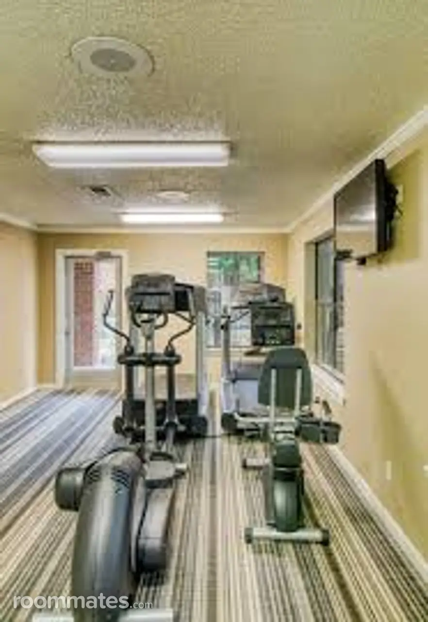 Profile photo 4 of 9