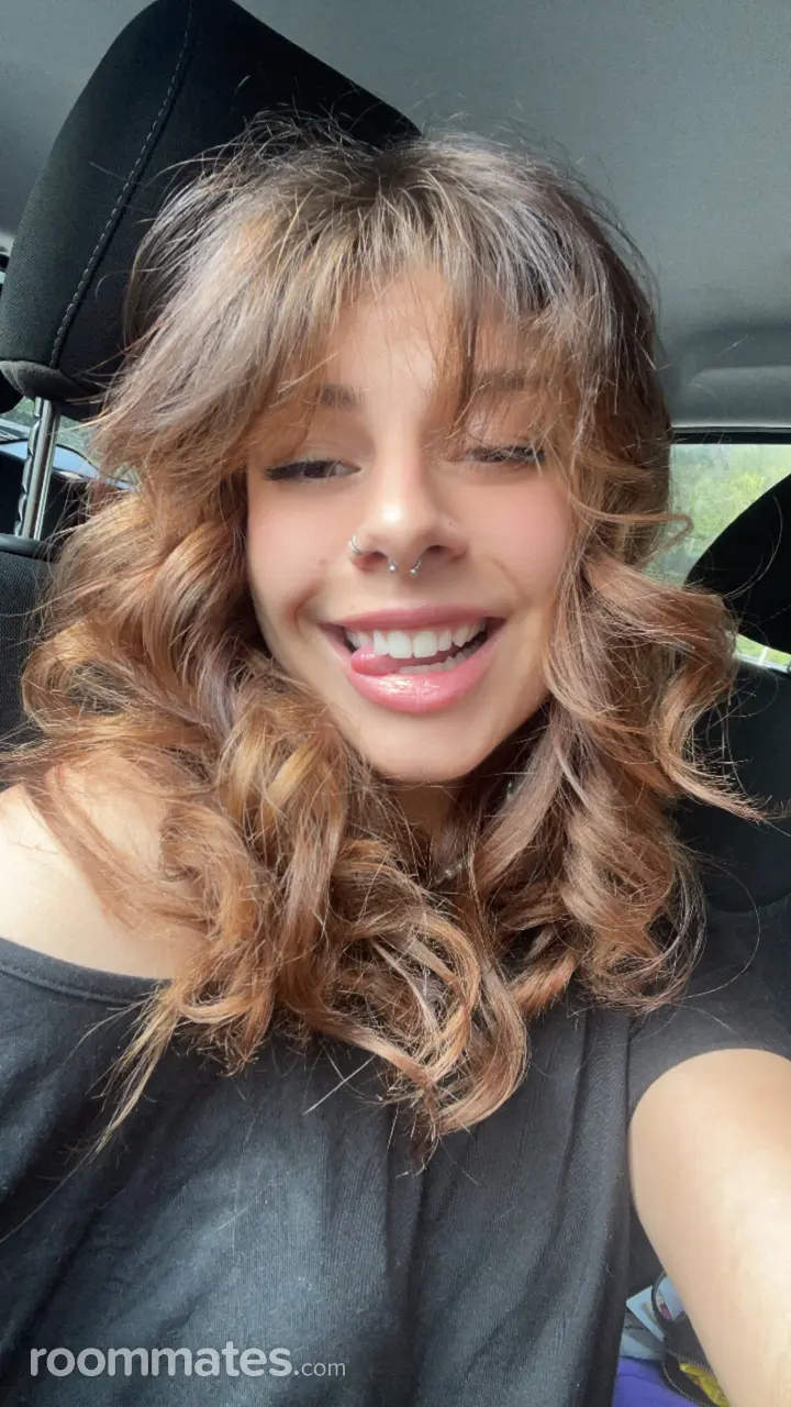 Profile photo 10 of 10