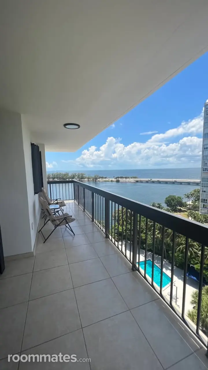 Profile photo 4 of 9