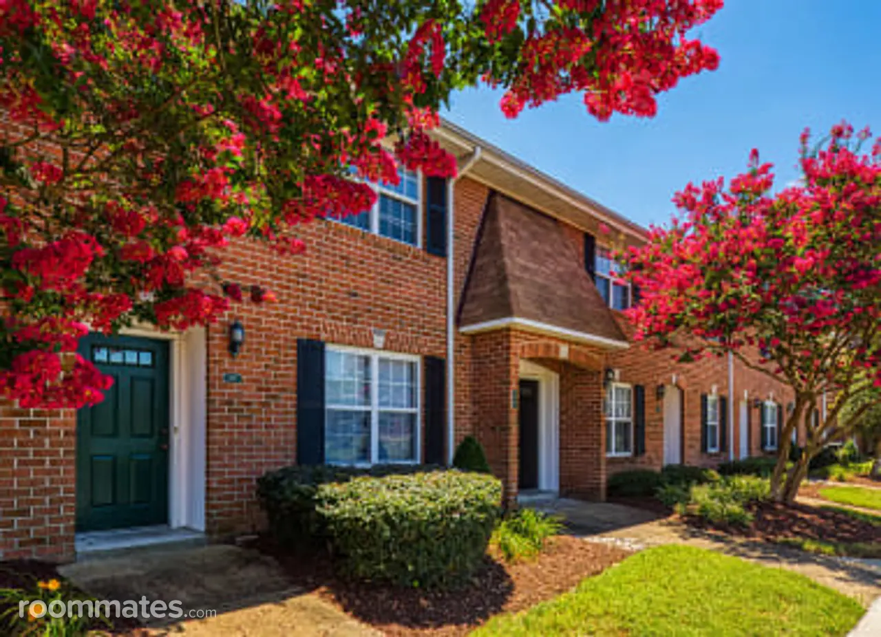 Profile photo 2 of 4