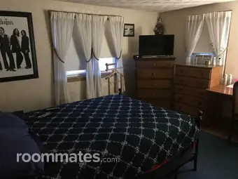 Room for rent in Hyde Park, MA $1000, house