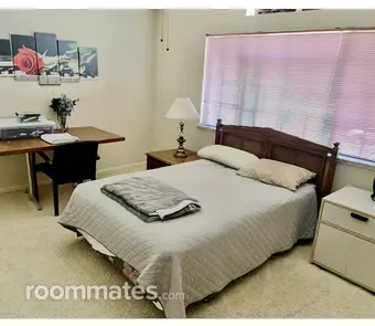 Room for rent in Sacramento, CA $1200, house