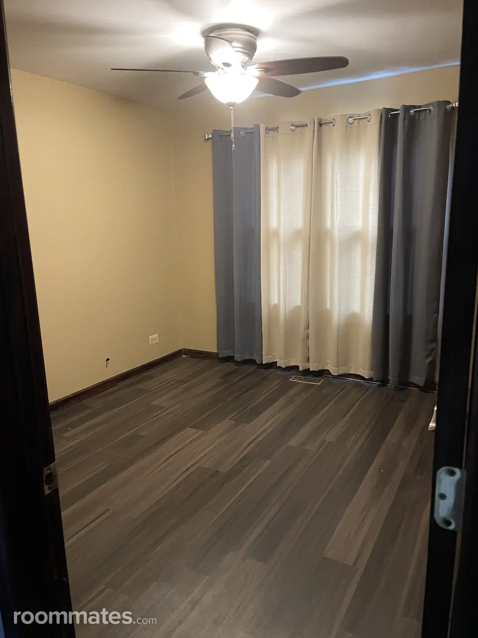 Profile photo 1 of 5