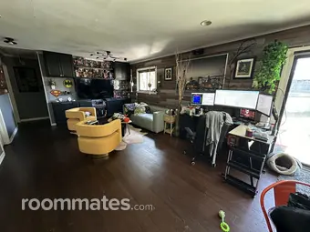 Room for rent in Glendale Heights, IL $700, house