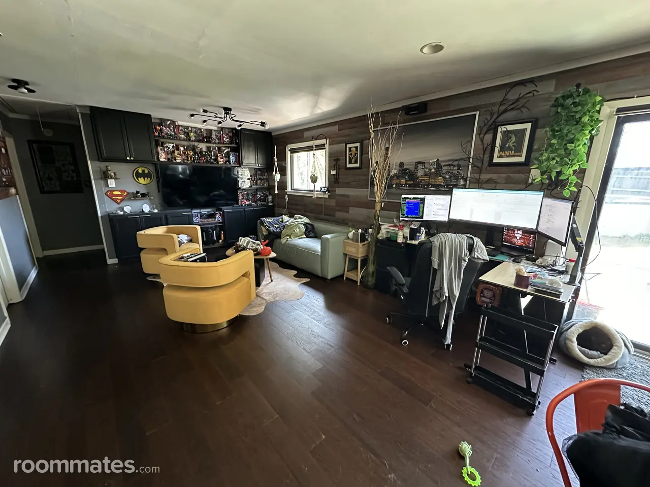 Profile photo 1 of 7