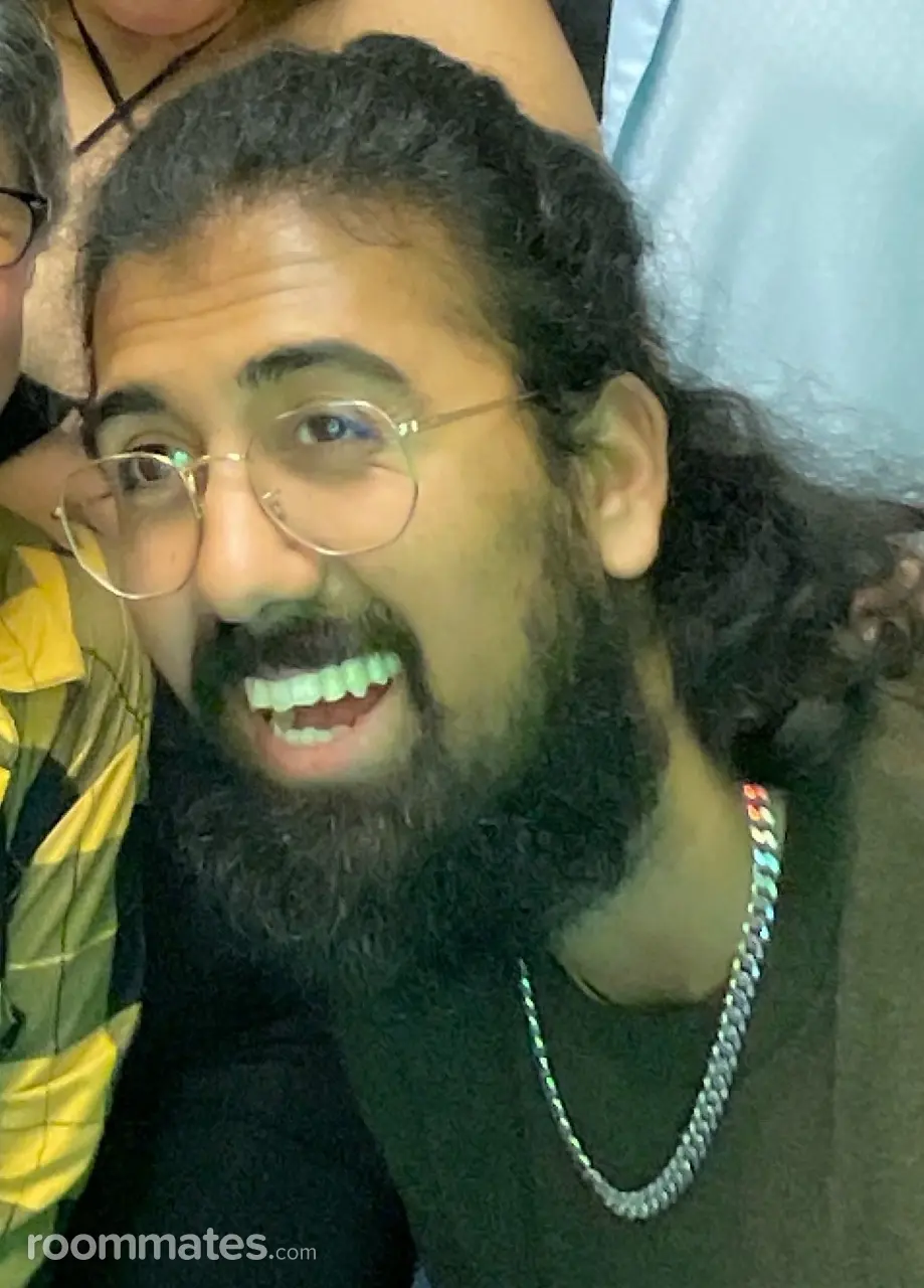 Profile photo 1 of 3