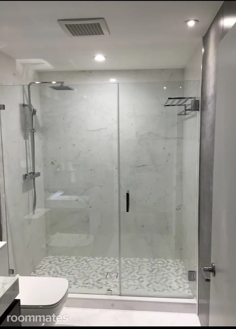 Profile photo 4 of 9