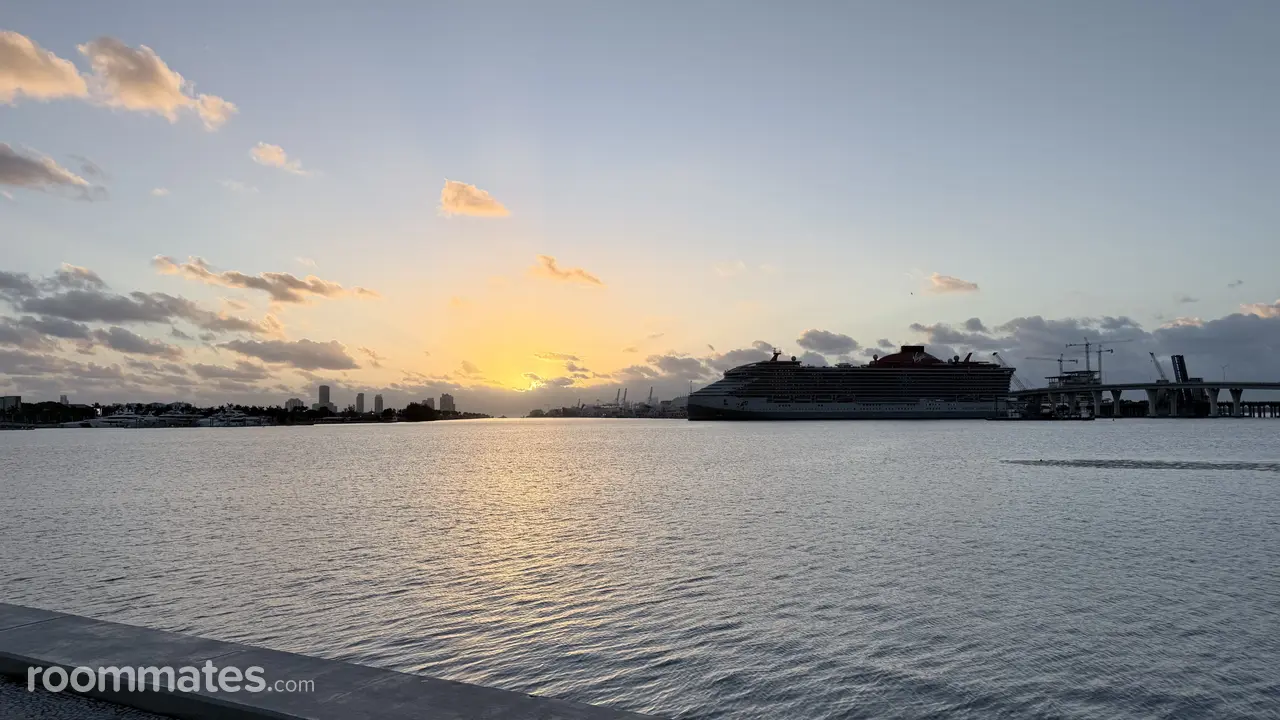 Profile photo 9 of 9