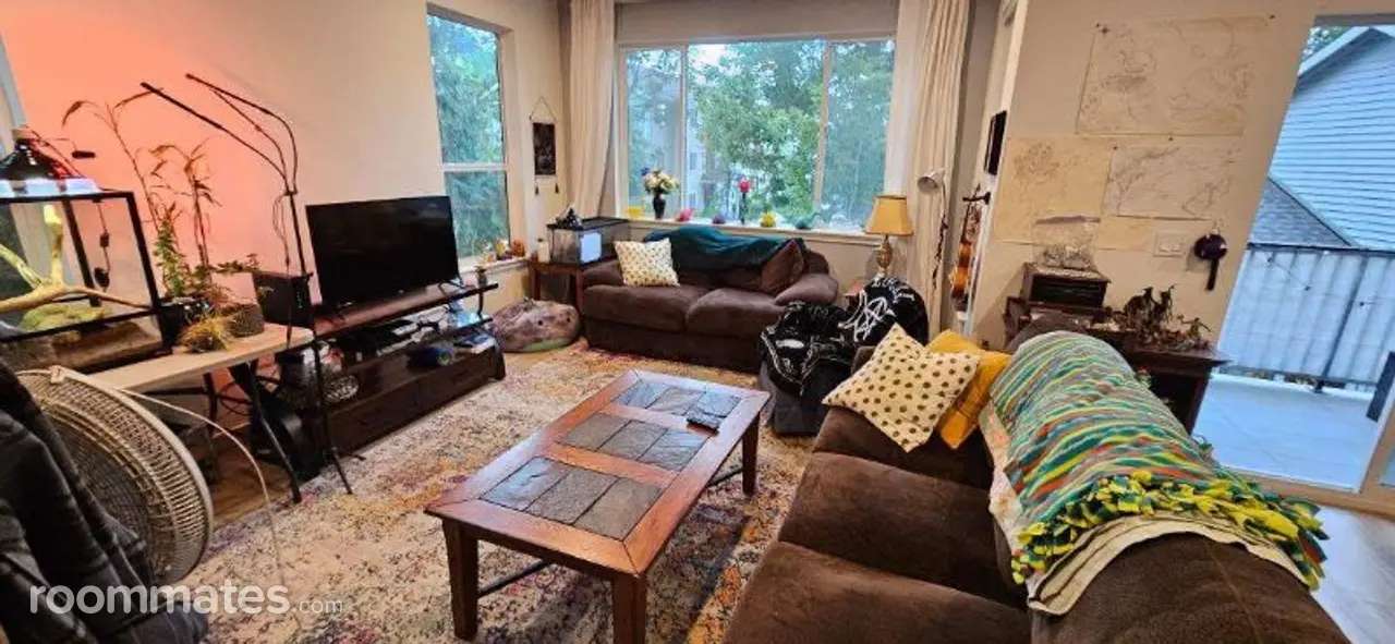 Profile photo 3 of 10