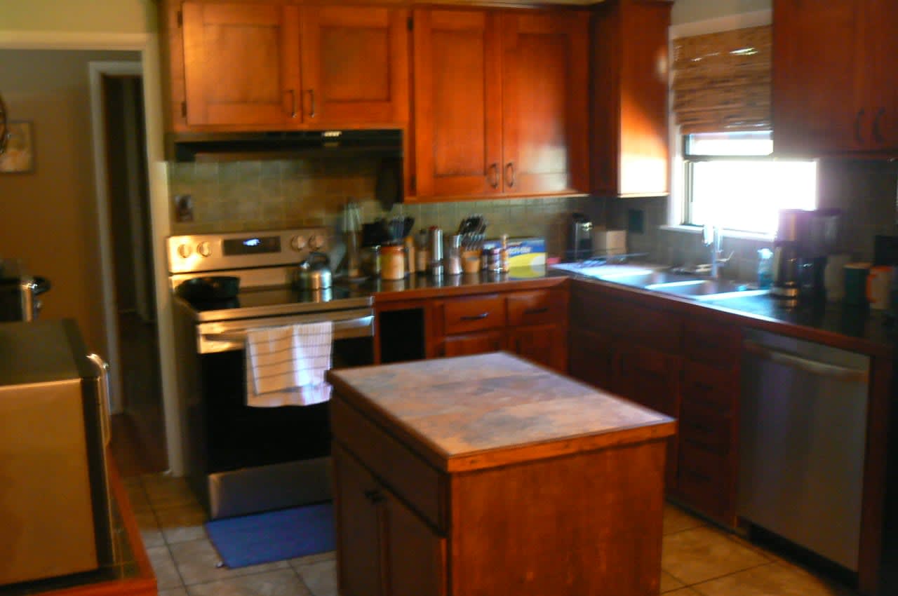 Profile photo 1 of 4