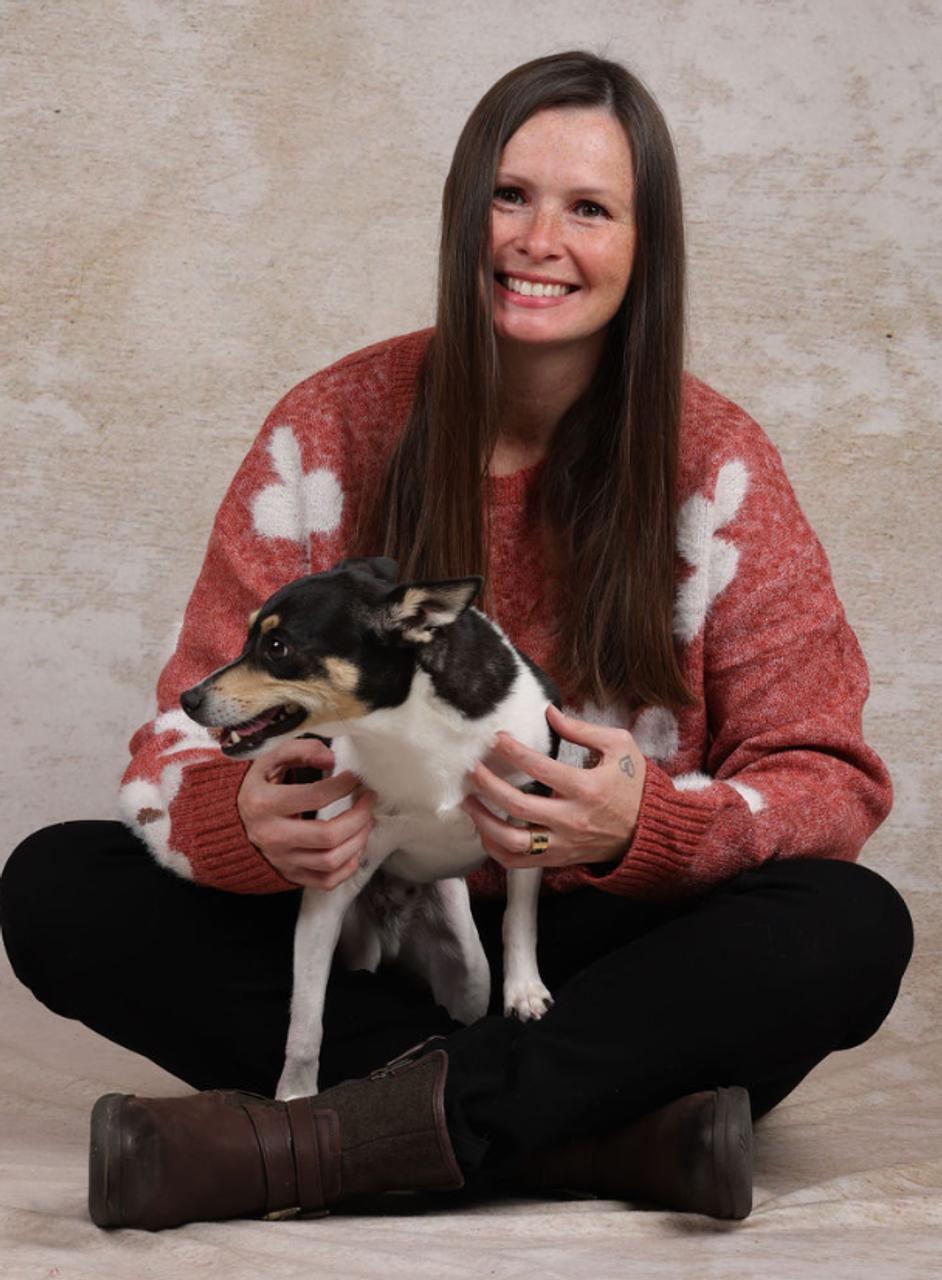 Profile photo 4 of 4