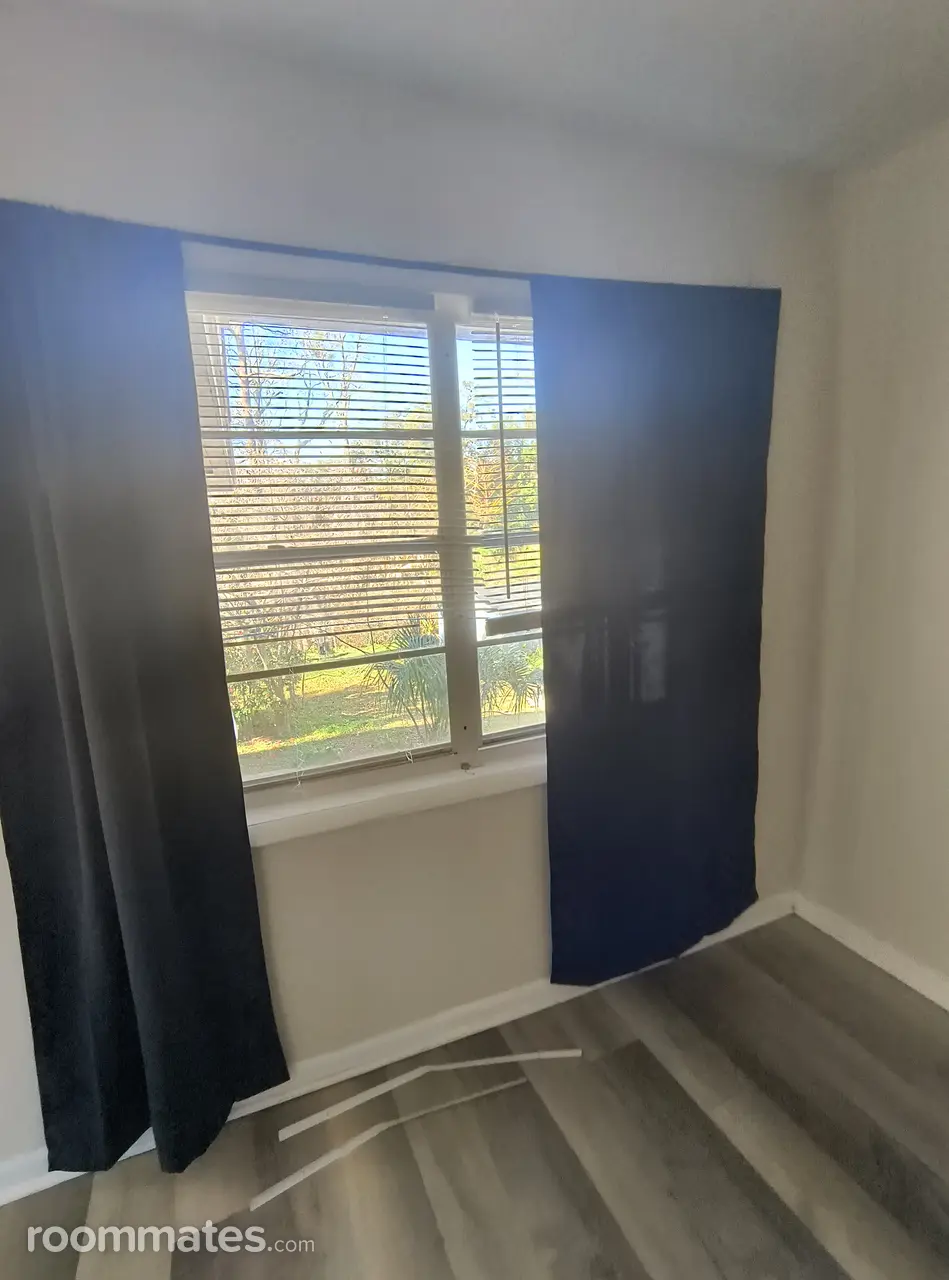 Profile photo 4 of 5