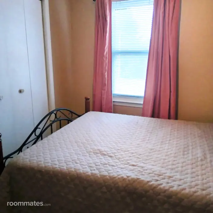 Room for rent in Snellville, GA $675, house