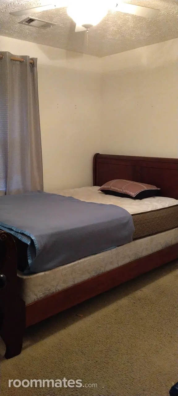 Profile photo 1 of 5