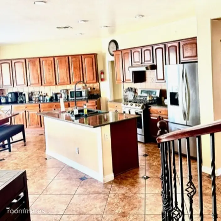 Room for rent in North Las Vegas, NV $800, house