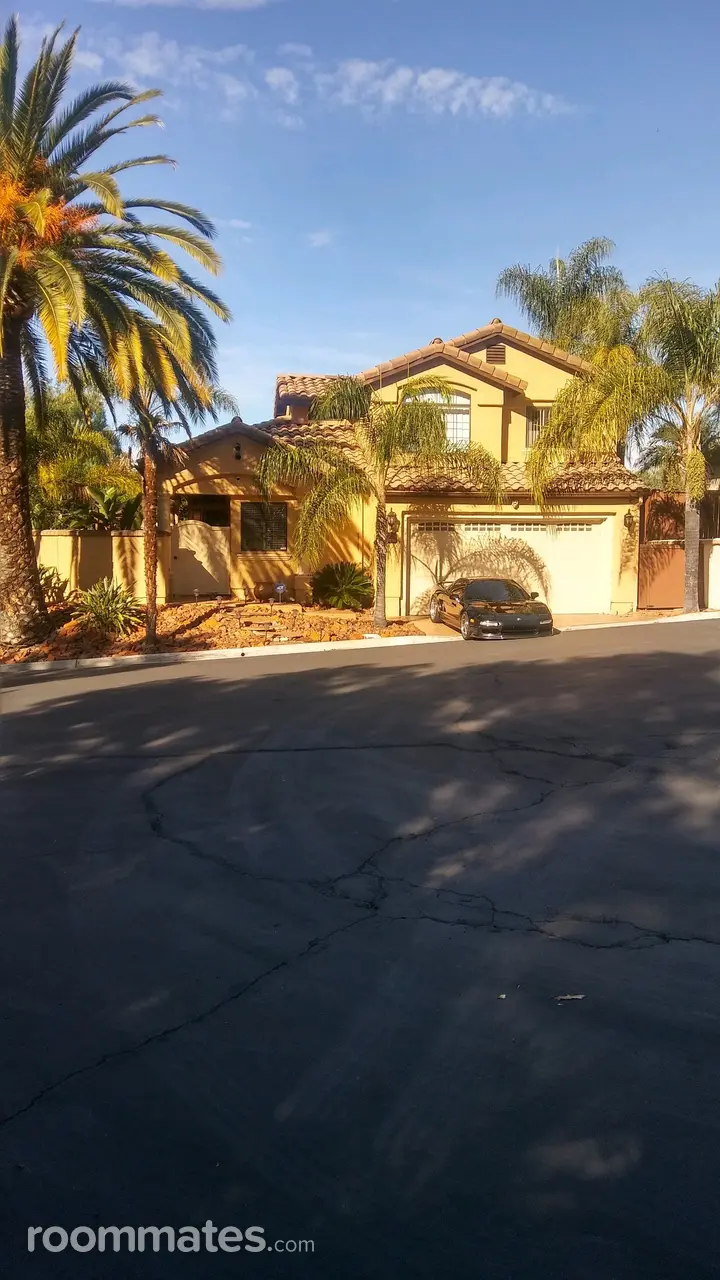 Profile photo 3 of 7