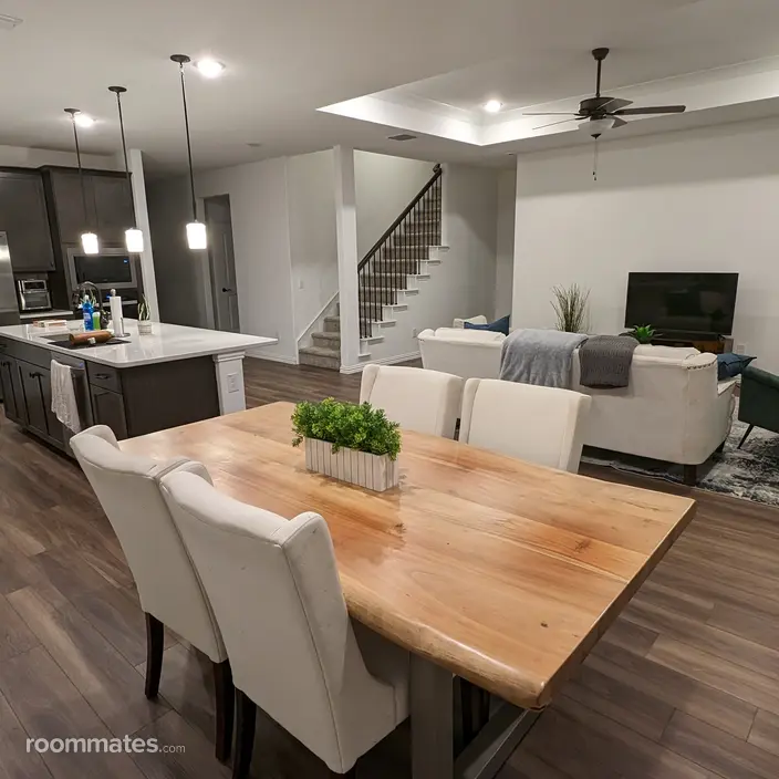 Room for rent in Fort Worth, TX $975, house