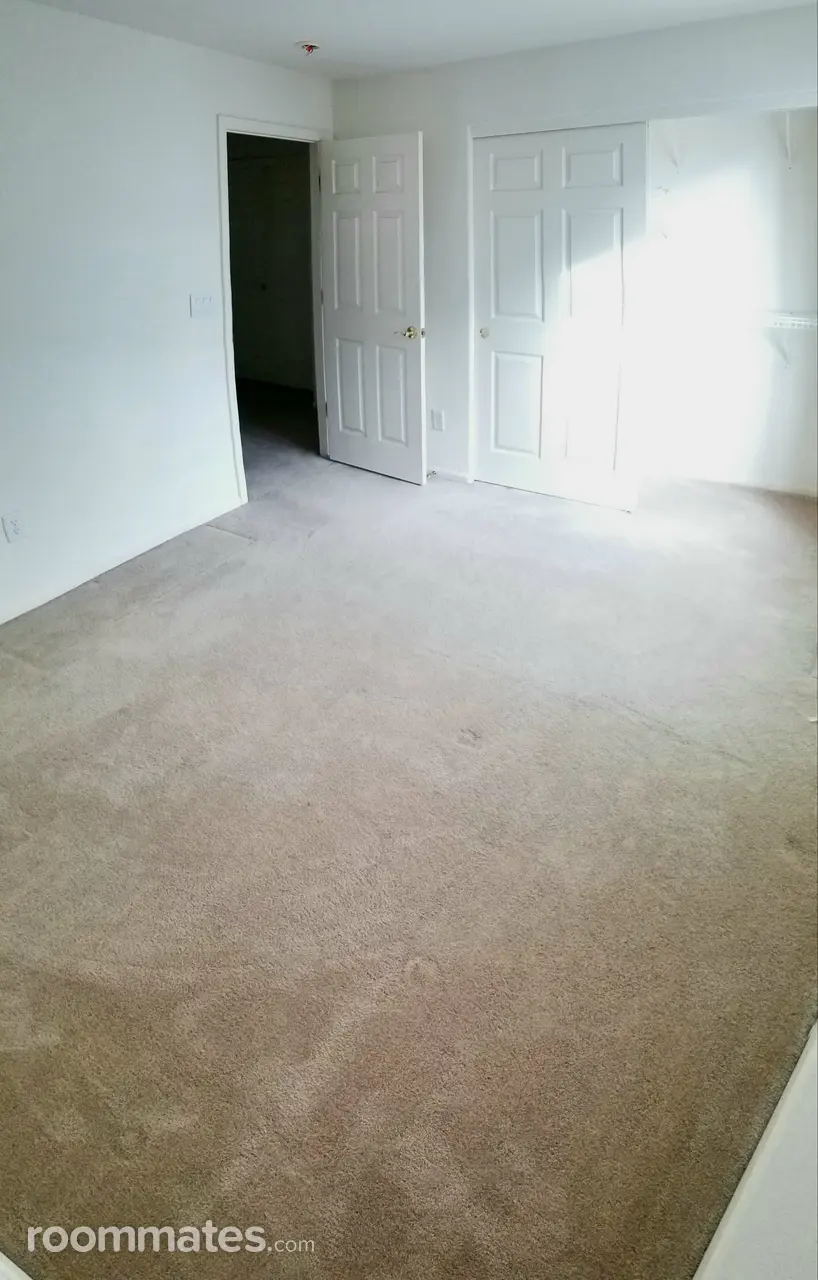 Profile photo 3 of 10