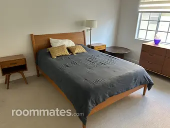 Room for rent in Los Angeles, CA $2000, condo