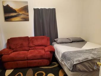 Room for rent in Waterbury, CT $725, house