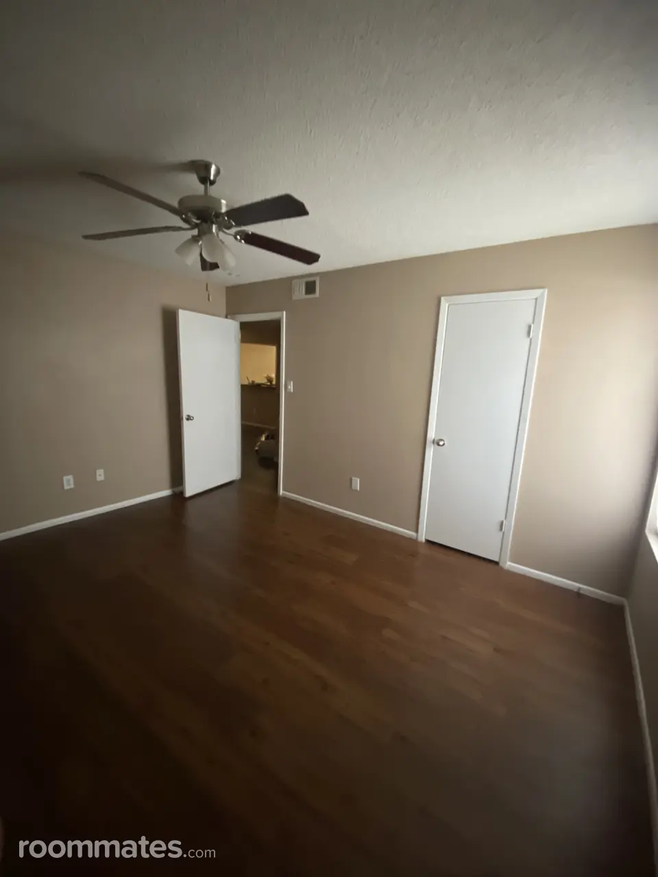 Profile photo 2 of 3