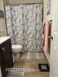 Room for rent in League City, TX $500, house