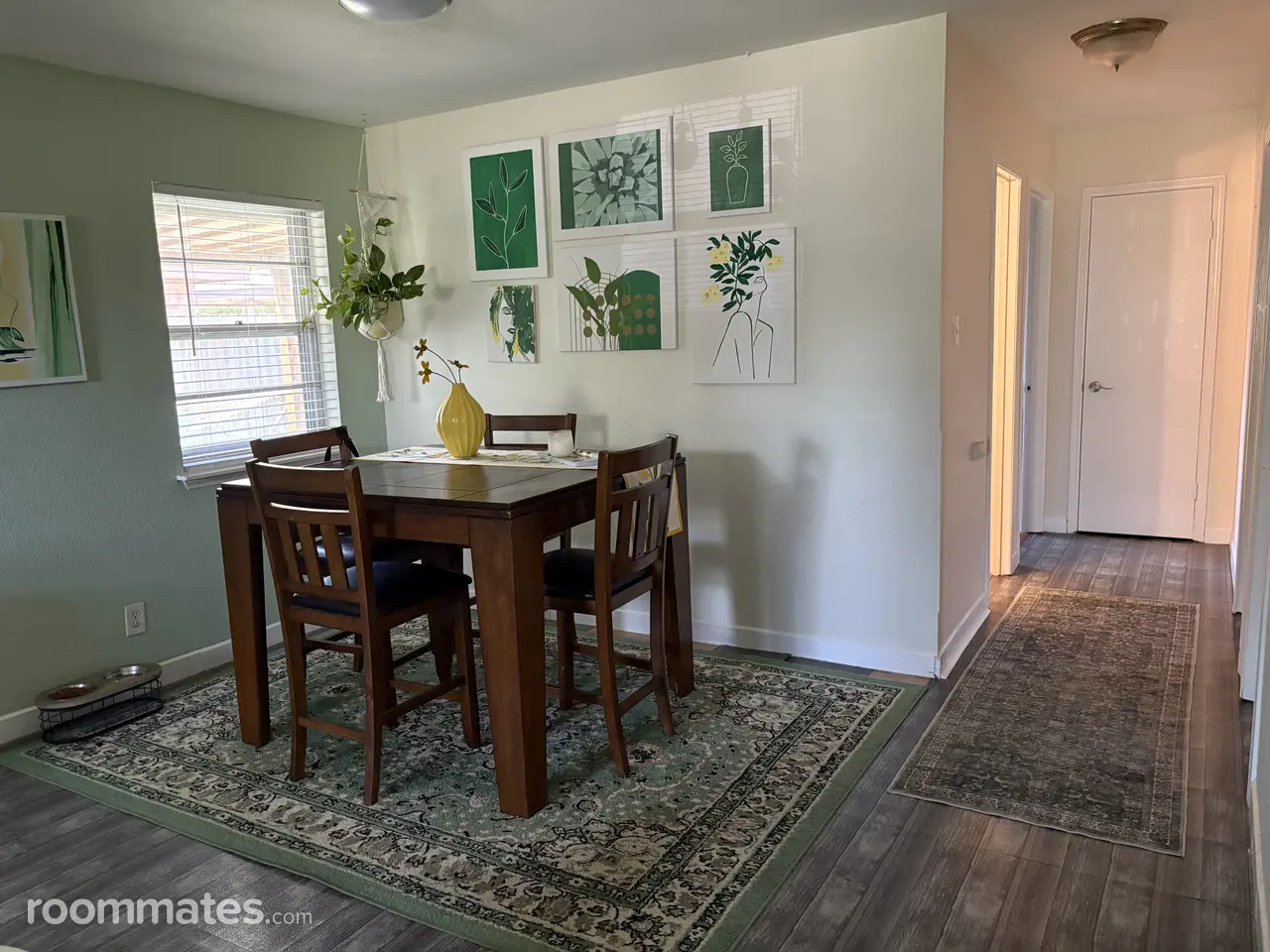 Profile photo 1 of 6