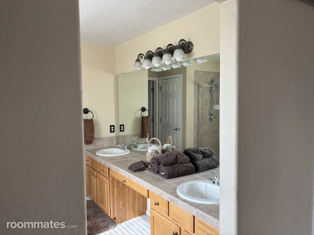 Profile photo 11 of 15