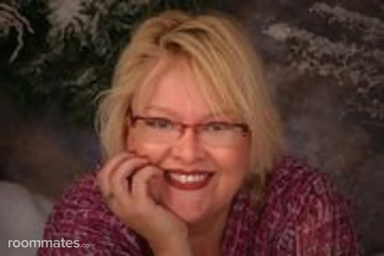 Profile photo 5 of 5