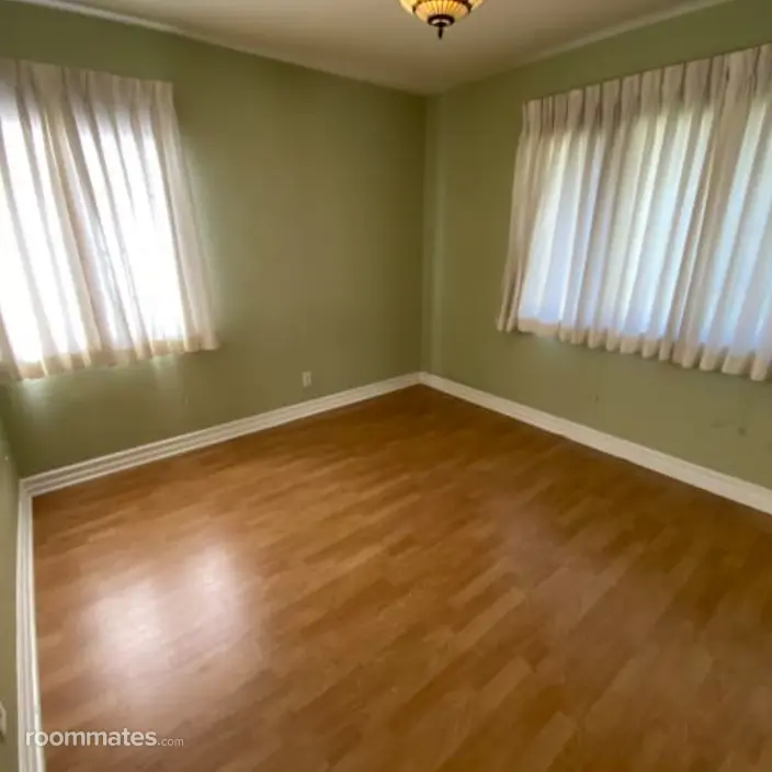Room for rent in Burbank, CA $1295, house