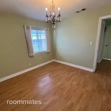 Room for rent in Burbank, CA $1250, house