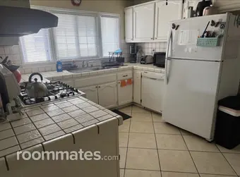 Room for rent in Burbank, CA $1250, house