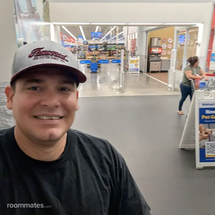Roommate looking Mesa, AZ, $2000
