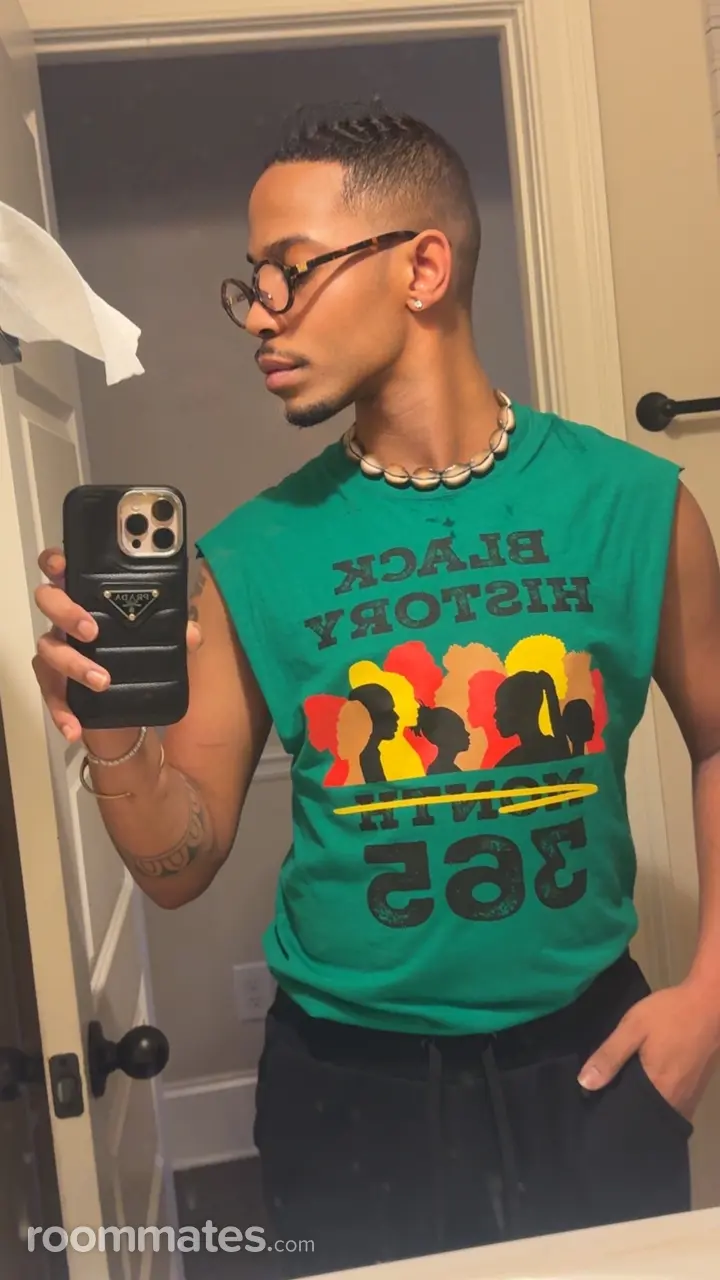 Profile photo 2 of 6