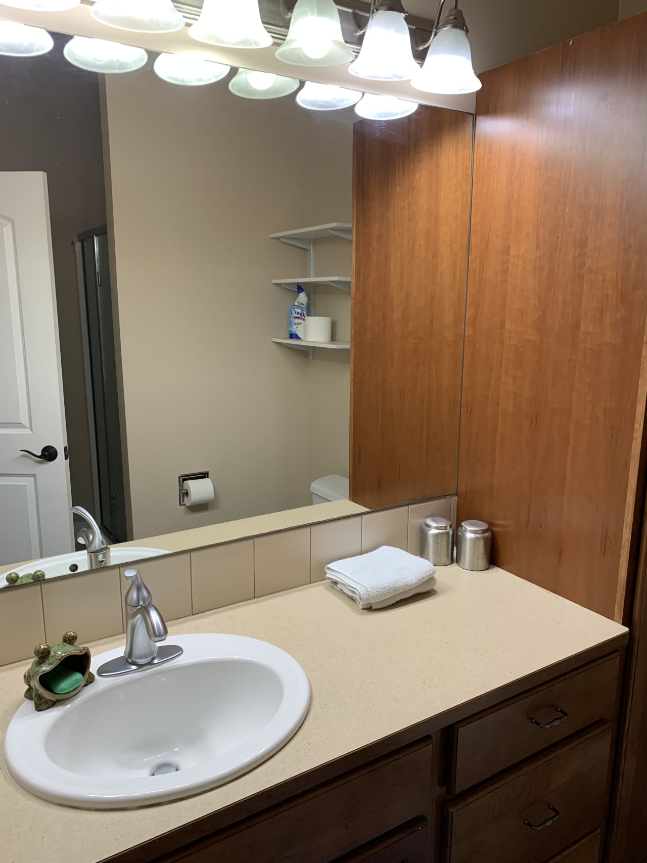 Profile photo 8 of 14