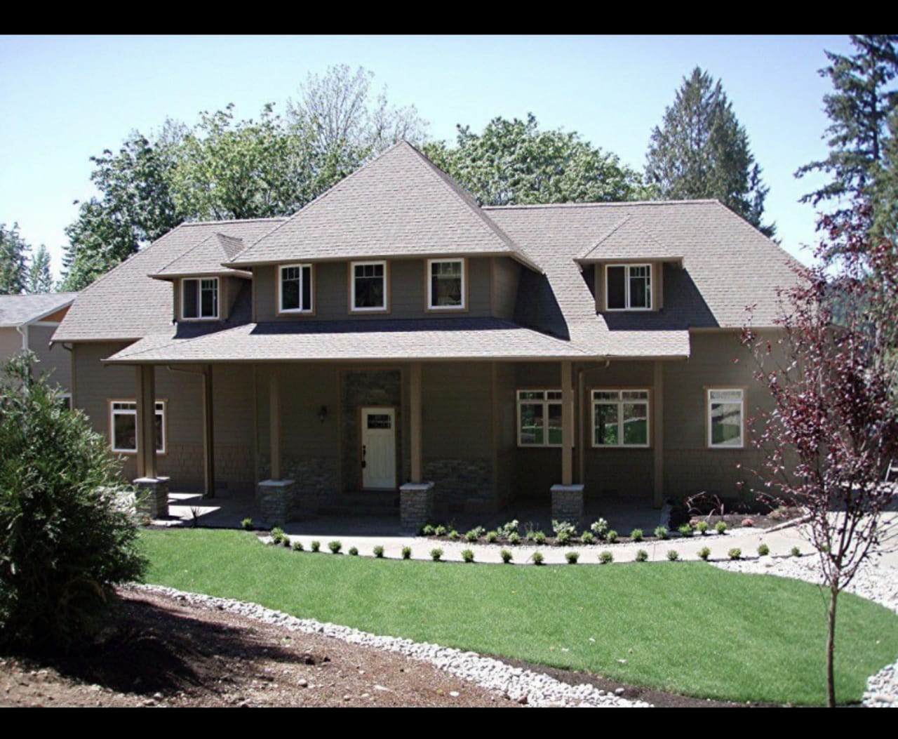 Profile photo 3 of 14