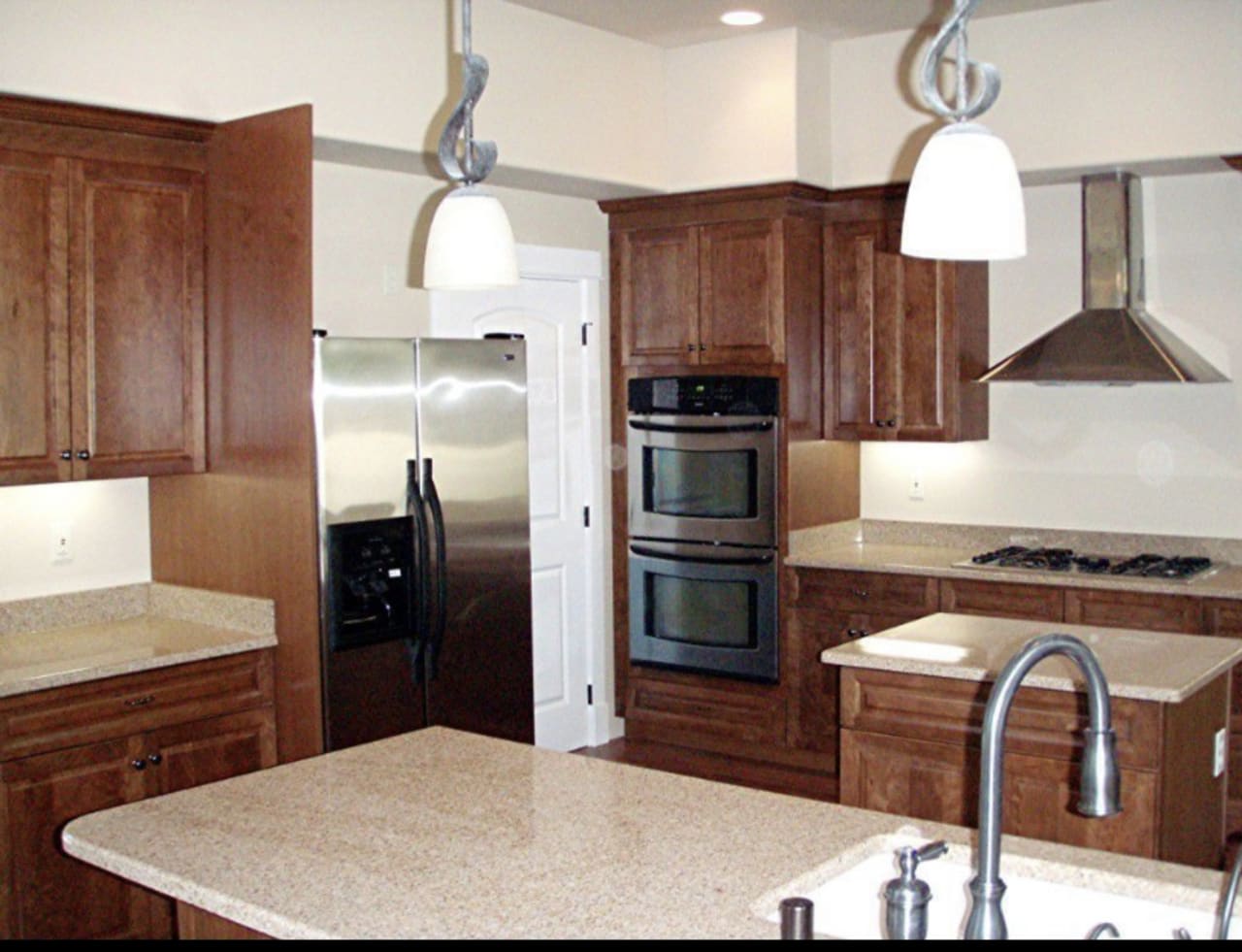 Profile photo 6 of 14