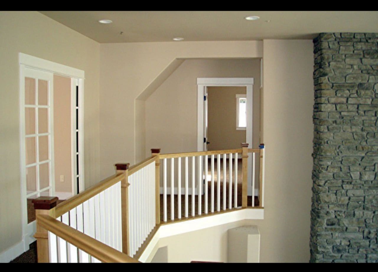 Profile photo 5 of 14