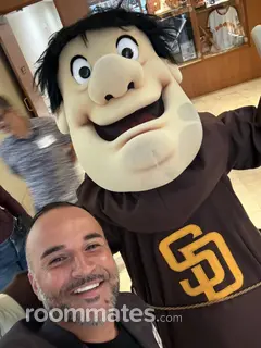 Roommate looking San Diego, CA, $2000