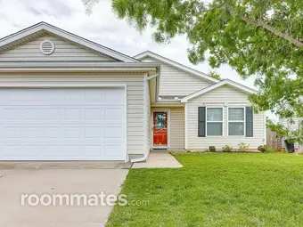 Room for rent in Norman, OK $650, house