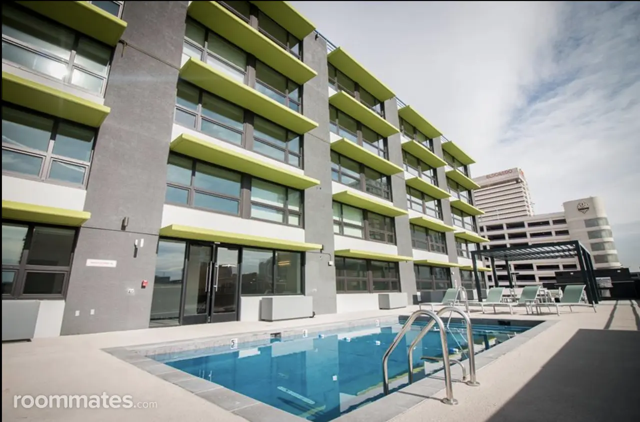 Profile photo 8 of 11